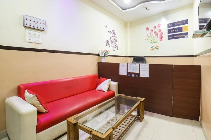 Imagen de los interiores del Hotel SPOT ON 45291 Bharat Lodge. Foto 18