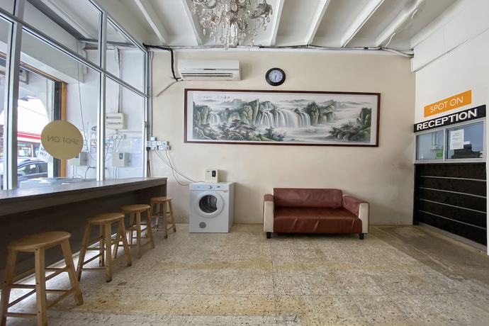 Imagen de los interiores del Hotel SPOT ON 89673 Good Friend. Foto 16