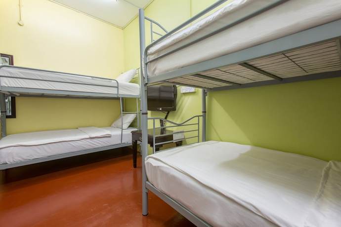 Imagen de la habitación del Hotel SPOT ON 89788 Musafir Transit. Foto 15