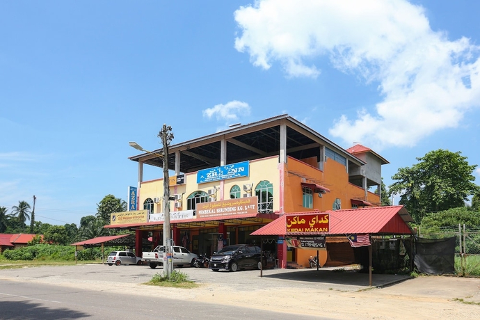 Imagen general del Hotel SPOT ON 89857 Azra Inn Rumah Tumpangan. Foto 3
