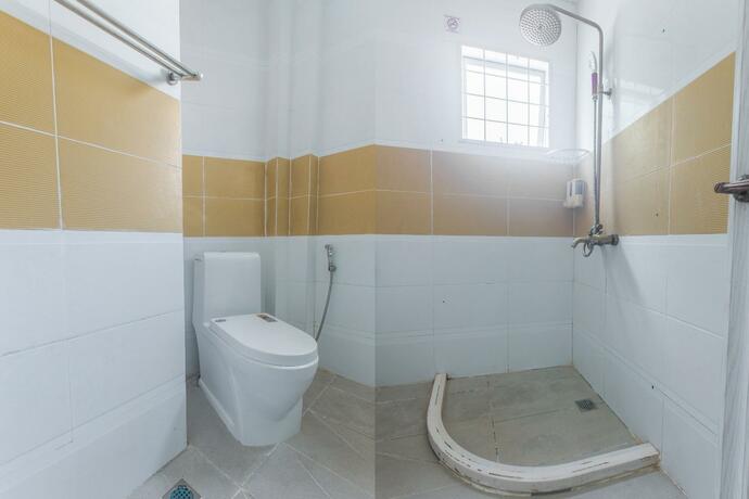 Imagen general del Hotel SPOT ON 89858 Rebecca\'s Homes. Foto 8