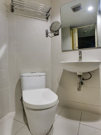 Imagen de la habitación del Hotel SPOT ON 89901 Ship ARM. Foto 5