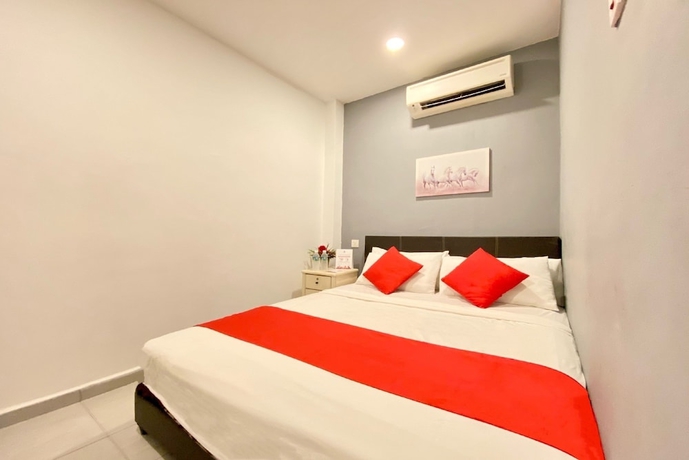 Imagen de la habitación del Hotel SPOT ON 90283 27 Muntri. Foto 4