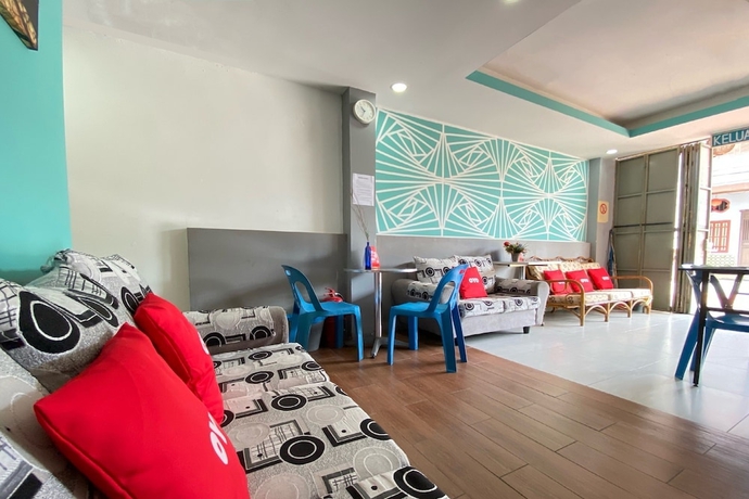 Imagen de los interiores del Hotel SPOT ON 90283 27 Muntri. Foto 14