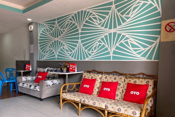 Imagen de los interiores del Hotel SPOT ON 90283 27 Muntri. Foto 16