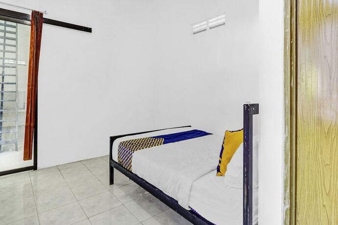 Imagen general del Hotel SPOT ON 90742 Kinanthy Homestay Syariah. Foto 5