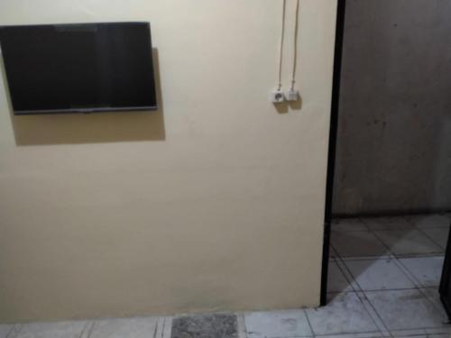 Imagen general del Hotel SPOT ON 91402 Home\'59 Tegal Danas. Foto 18