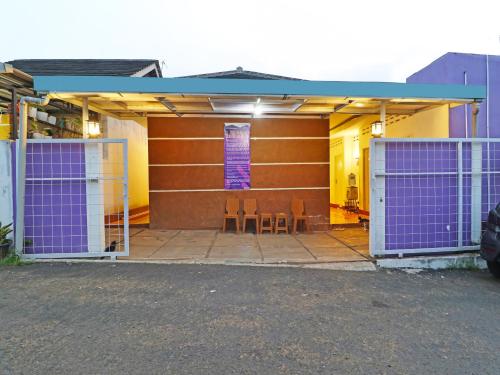 Imagen general del Hotel SPOT ON 91504 De Vila Ungu Syariah. Foto 3