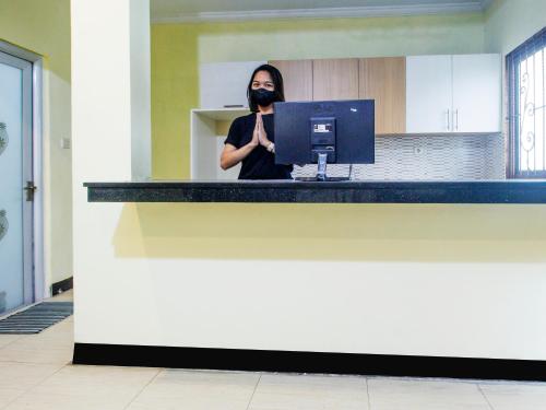 Imagen general del Hotel SPOT ON 91606 Nadin Guest House Syariah. Foto 4