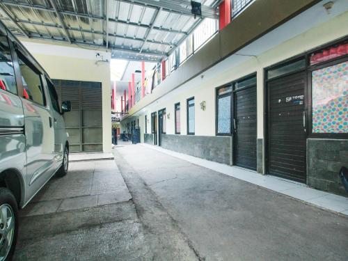 Imagen general del Hotel SPOT ON 91606 Nadin Guest House Syariah. Foto 10