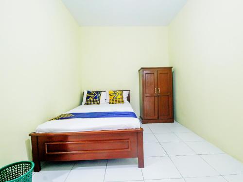 Imagen general del Hotel SPOT ON 91606 Nadin Guest House Syariah. Foto 11