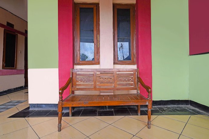 Imagen de los interiores del Hotel SPOT ON 91783 Urban Syariah Residence. Foto 17