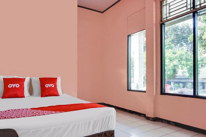 Imagen de la habitación del Hotel SPOT ON 91797 Mutiara Guest House. Foto 19