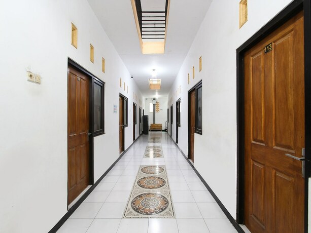 Imagen general del Hotel SPOT ON 91935 Hellena Guesthouse. Foto 5