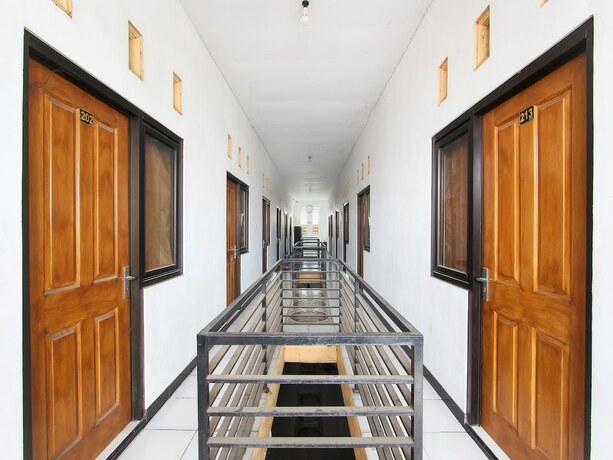 Imagen general del Hotel SPOT ON 91935 Hellena Guesthouse. Foto 8