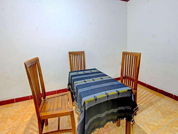 Imagen de los interiores del Hotel SPOT ON 91981 Diwi Homestay. Foto 18