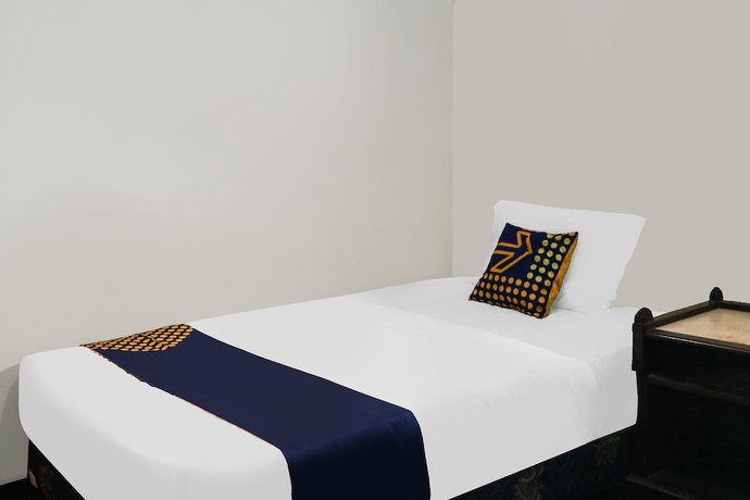 Imagen de la habitación del Hotel SPOT ON 92063 Balebat Endah Syariah. Foto 7