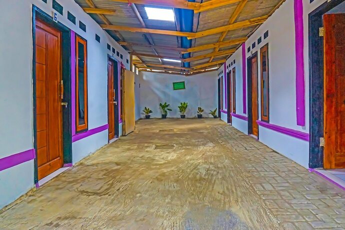 Imagen general del Hotel SPOT ON 92154 Nusasari Guest House. Foto 17