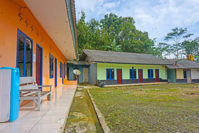 Imagen general del Hotel SPOT ON 92212 Penginapan Berkah Mandiri Syariah. Foto 3