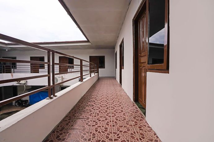 Imagen de los interiores del Hotel SPOT ON 92421 City Kost Syariah. Foto 16