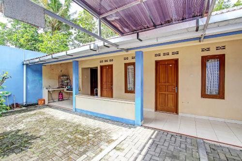 Imagen general del Hotel SPOT ON 92515 Timoti Guest House. Foto 13