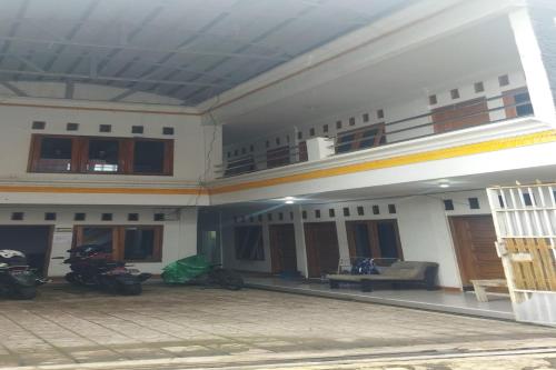 Imagen general del Hotel SPOT ON 92532 Penginapan Hj Lilis Syariah. Foto 4