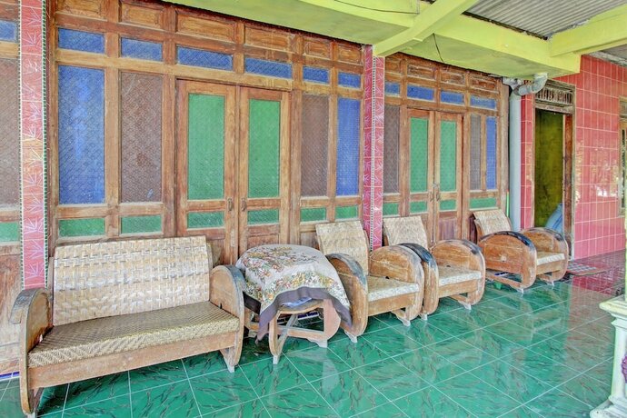 Imagen general del Hotel SPOT ON 92535 Guest House Pak Darso. Foto 6