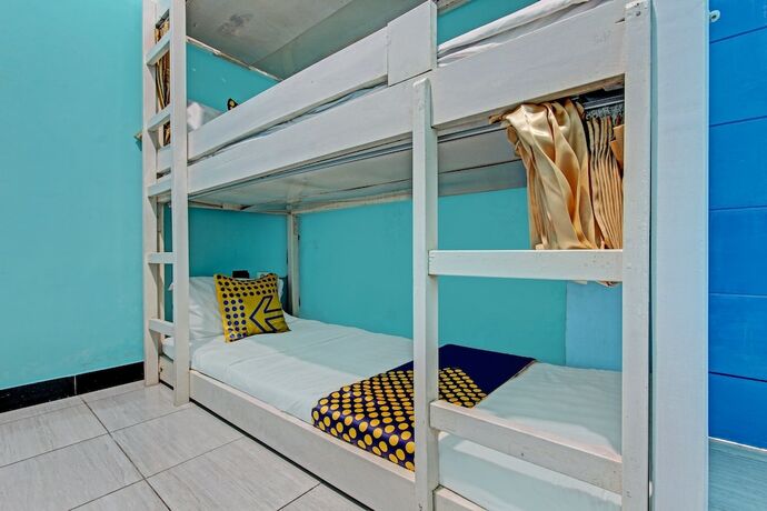 Imagen general del Hotel SPOT ON 92611 Lobak Hostel Capsule. Foto 1