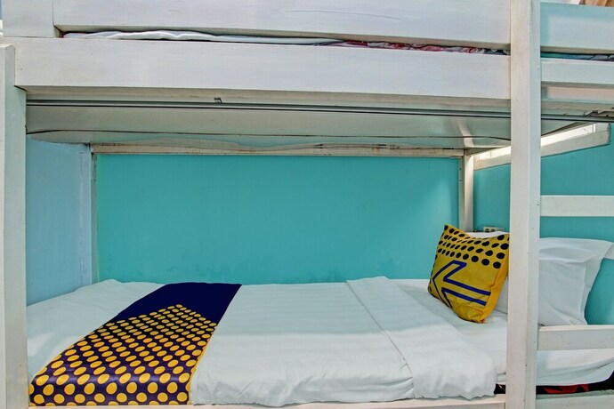 Imagen general del Hotel SPOT ON 92611 Lobak Hostel Capsule. Foto 13