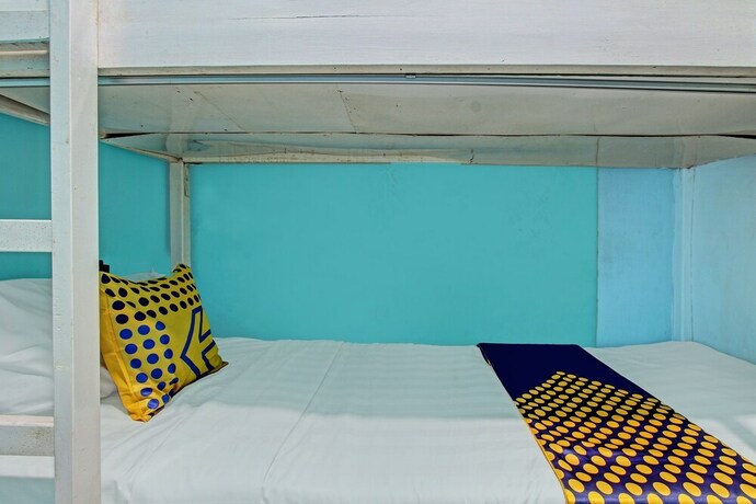 Imagen general del Hotel SPOT ON 92611 Lobak Hostel Capsule. Foto 15