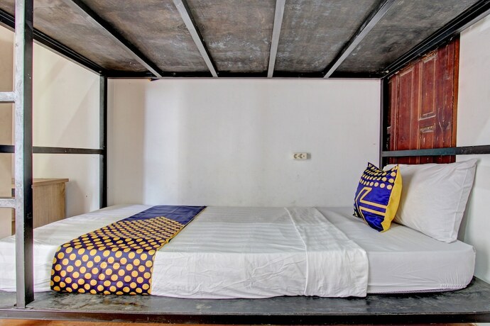 Imagen general del Hotel SPOT ON 92850 Cindelaras Bandb Bunk Bed. Foto 3