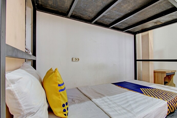Imagen general del Hotel SPOT ON 92850 Cindelaras Bandb Bunk Bed. Foto 10