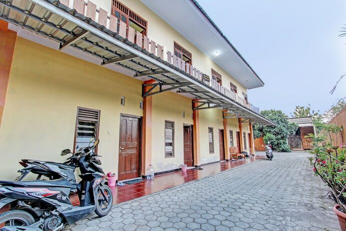 Imagen general del Hotel SPOT ON 93007 Guest House Lestari. Foto 15