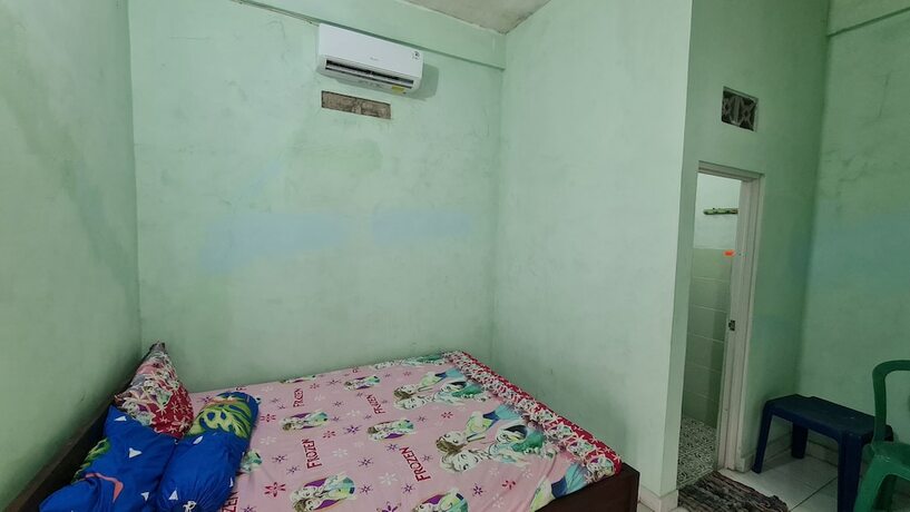 Imagen de la habitación del Hotel SPOT ON 93020 Rumah Singgah Ganjuran. Foto 17