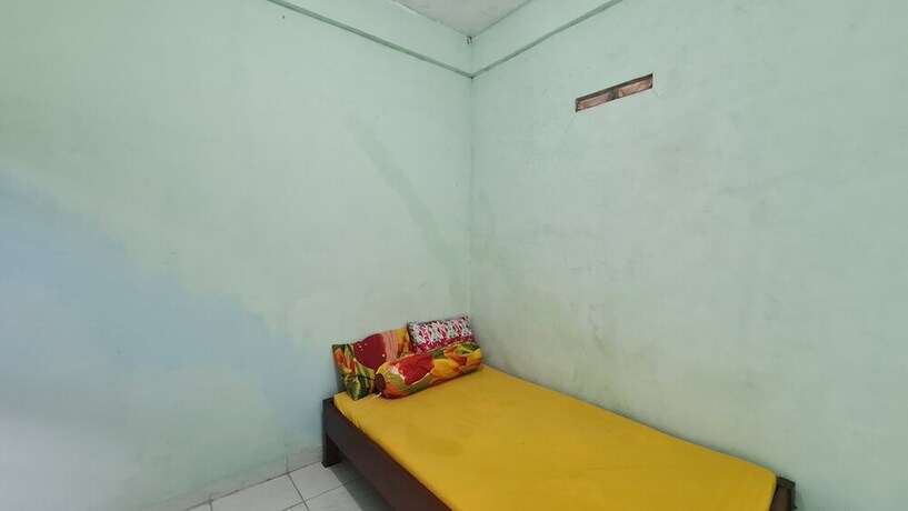 Imagen de la habitación del Hotel SPOT ON 93020 Rumah Singgah Ganjuran. Foto 19