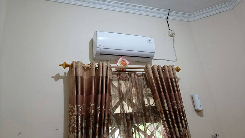 Imagen de la habitación del Hotel SPOT ON 93376 Roemah Ambarrukma 185 Syariah. Foto 18