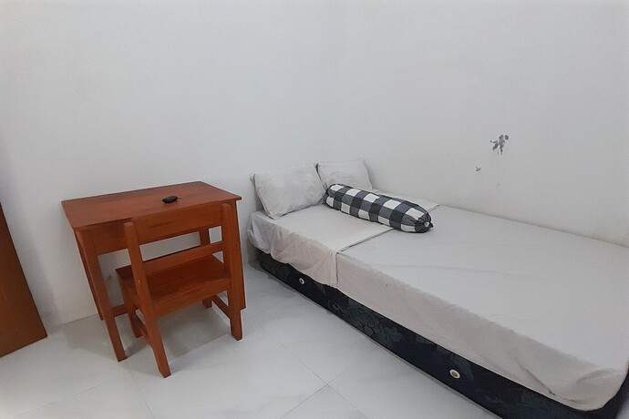 Imagen de la habitación del Hotel SPOT ON 93410 Wisma Bintang Jepara. Foto 17