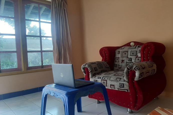 Imagen de los interiores del Hotel SPOT ON 93596 Pondok Wisata Pesona Asri. Foto 10