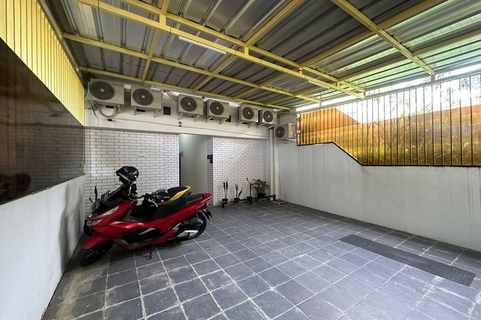 Imagen de los interiores del Hotel SPOT ON 93624 Damai 3 Guest House. Foto 6