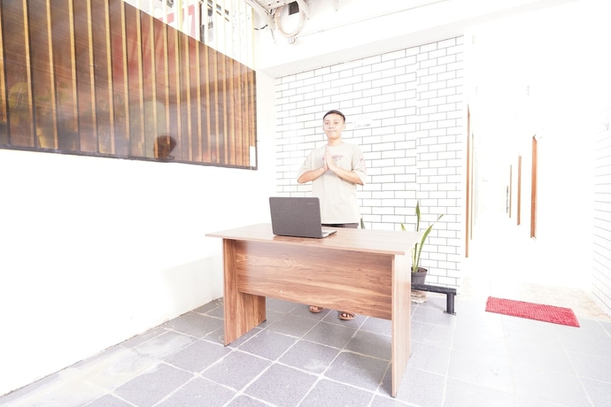 Imagen de los interiores del Hotel SPOT ON 93624 Damai 3 Guest House. Foto 15