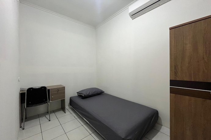 Imagen de la habitación del Hotel SPOT ON 93624 Damai 3 Guest House. Foto 3