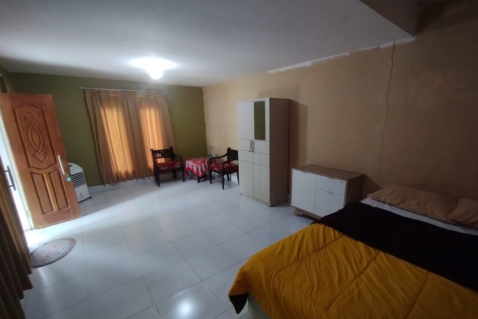 Imagen de la habitación del Hotel SPOT ON 93739 Insanta. Foto 13