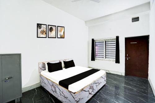 Imagen de la habitación del Hotel SPOT ON JAYDEVI SEVA SADAN. Foto 19
