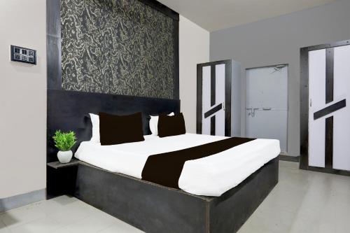 Imagen de la habitación del Hotel SPOT ON Jashn Inn. Foto 20