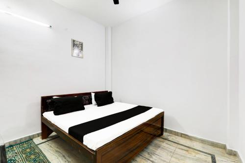 Imagen de la habitación del Hotel SPOT ON Ridhi Vinayak Stay. Foto 19