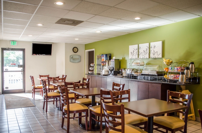 Imagen del bar/restaurante del Hotel SPOT X Hotel Tampa - Wesley Chapel by The Red Collection. Foto 2