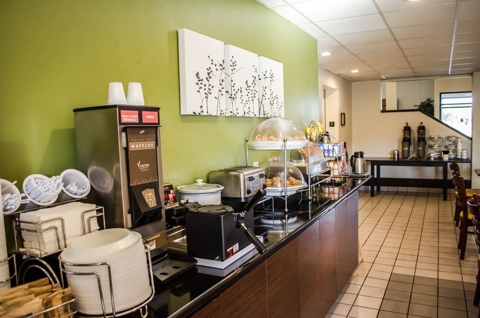 Imagen del bar/restaurante del Hotel SPOT X Hotel Tampa - Wesley Chapel by The Red Collection. Foto 3