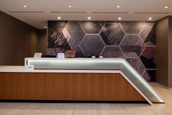 Imagen de los interiores del Hotel SPRINGHILL SUITES KANSAS CITY NORTHEAST. Foto 13