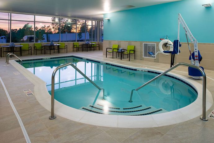 Imagen de los interiores del Hotel SPRINGHILL SUITES KANSAS CITY NORTHEAST. Foto 17