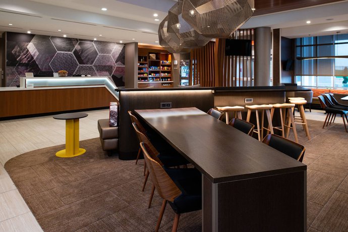 Imagen de los interiores del Hotel SPRINGHILL SUITES KANSAS CITY NORTHEAST. Foto 18